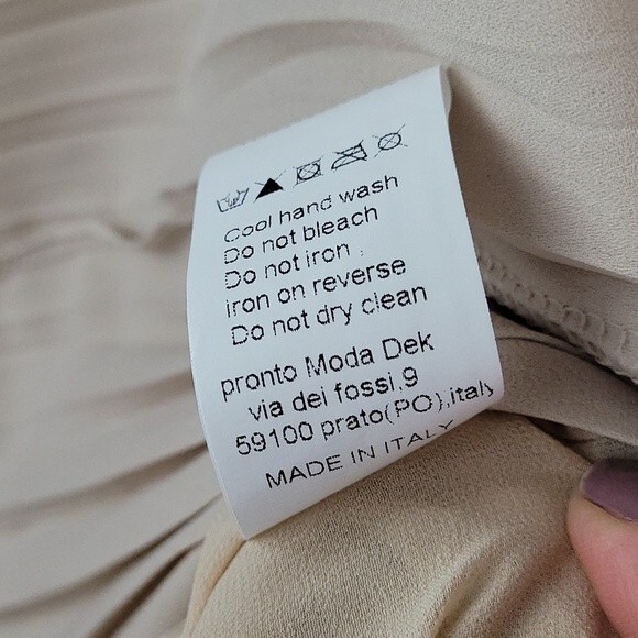 Magari Taupe Pleated Sleeveless Dress with Sequins Top. Size Large. - Picture 11 of 13